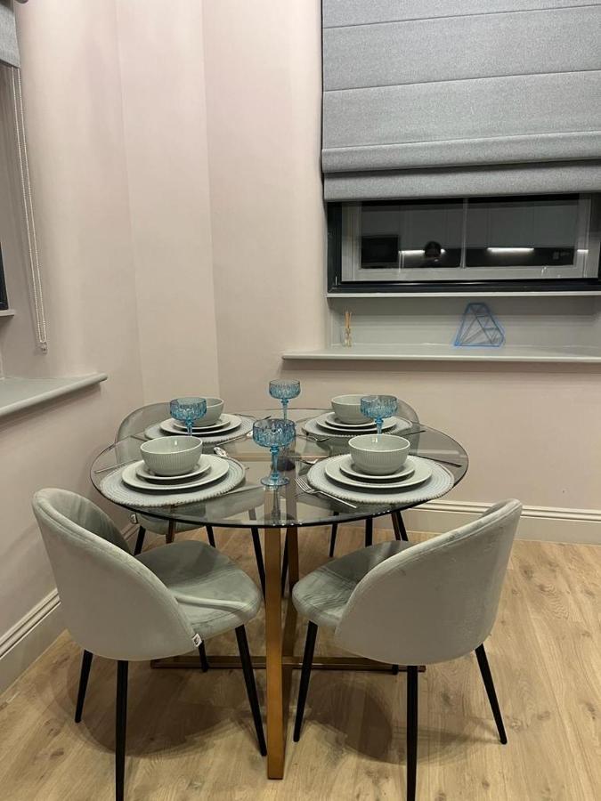 Апартаменты M1 Centre 3 Bed 3 Bath Luxe Penthouse *