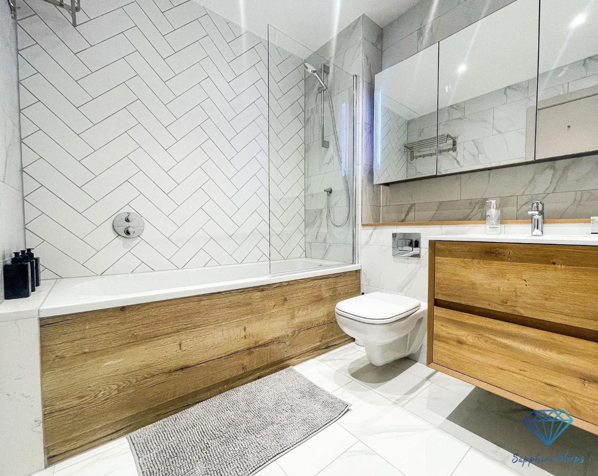 Апартаменты M1 Centre 3 Bed 3 Bath Luxe Penthouse Манчестер
