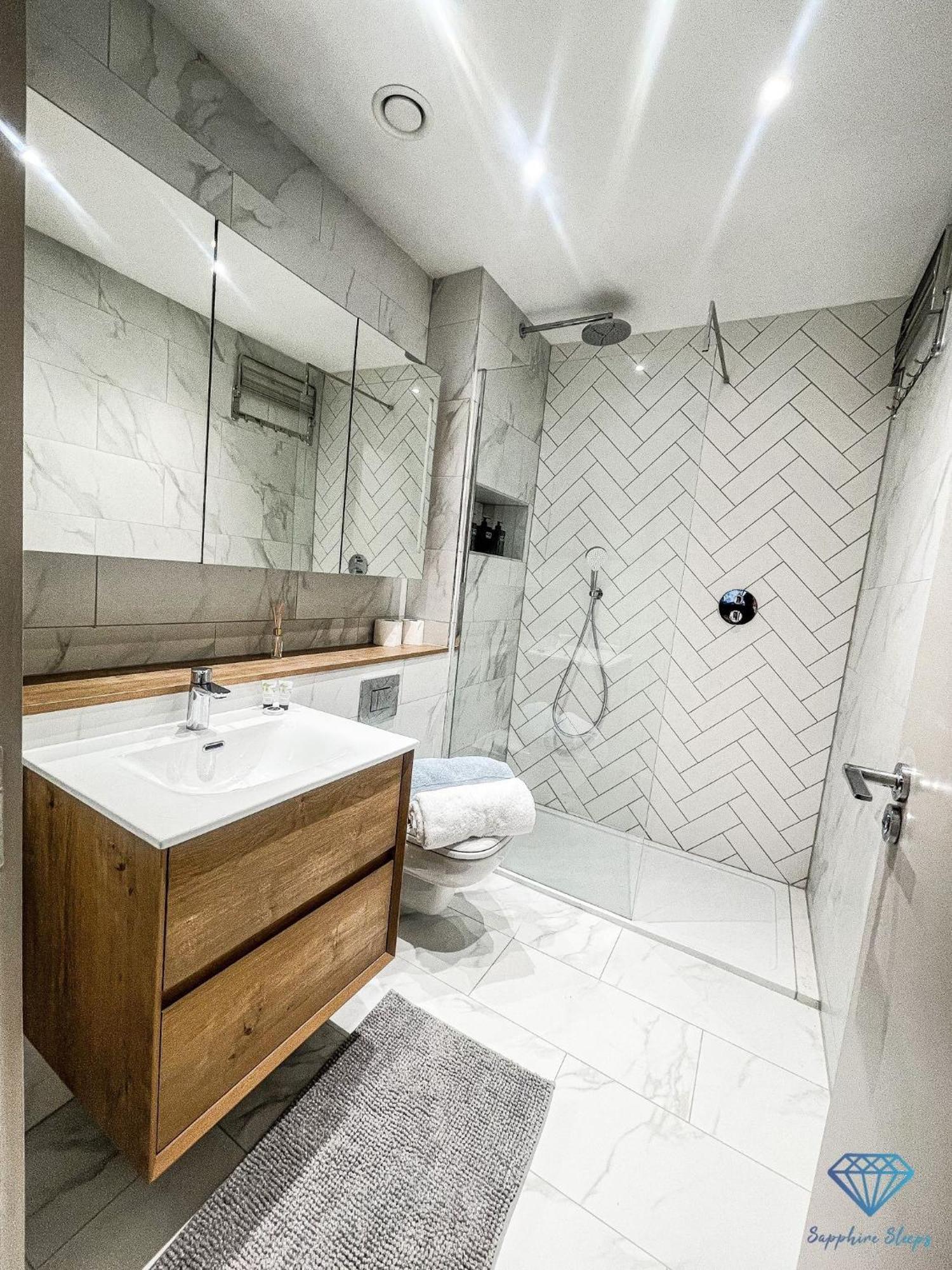M1 Centre 3 Bed 3 Bath Luxe Penthouse * Манчестер
